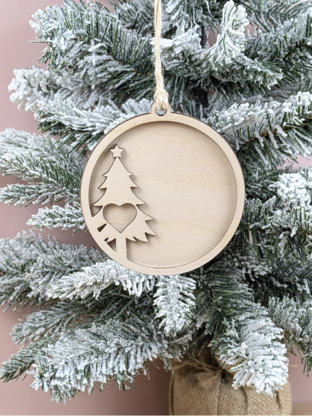 Boule de Noël "Sapin et petit cœur"