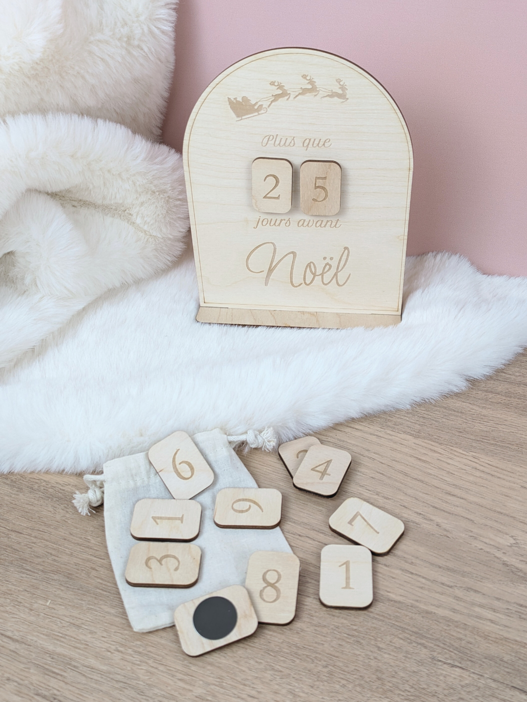 Décompte de Noël en bois - Calendrier aimanté personnalisé