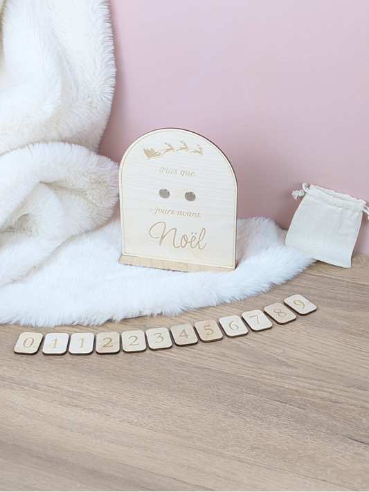 Décompte de Noël en bois - Calendrier aimanté personnalisé